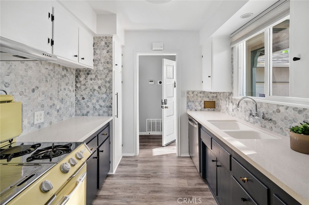 12543 Hartland Street