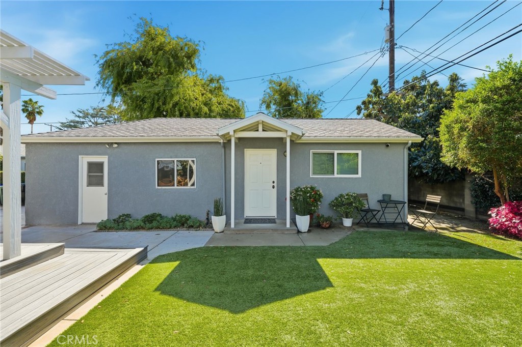 1025 N Screenland Drive