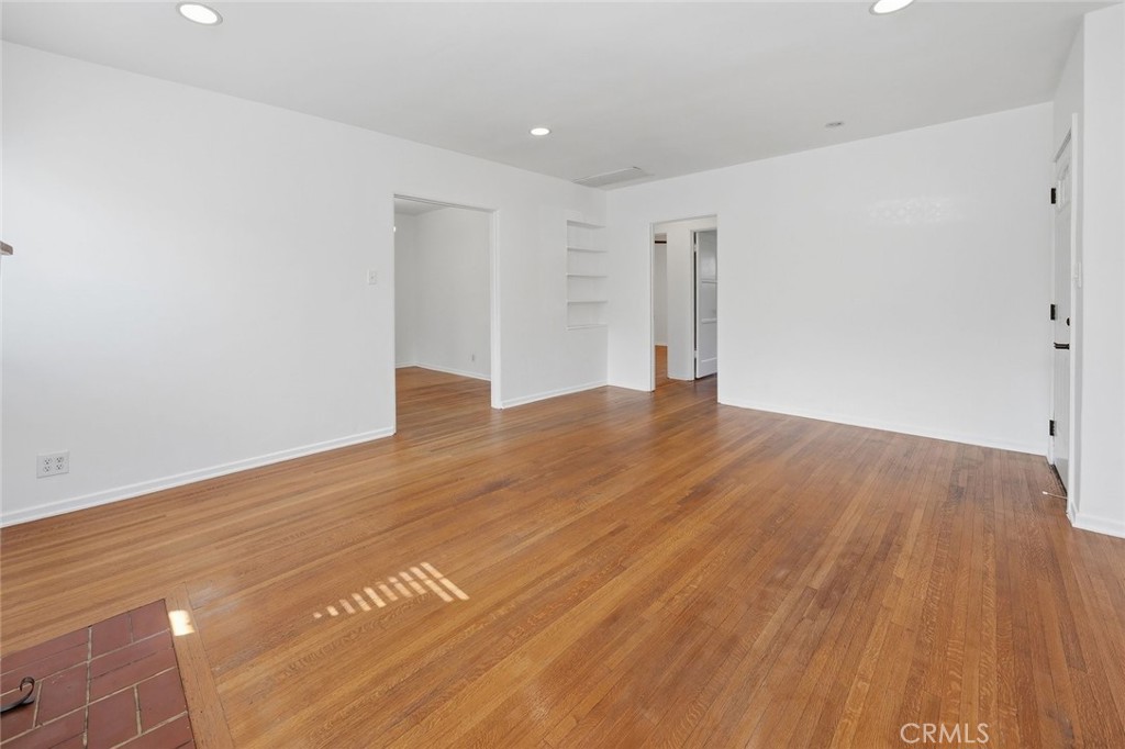 926 W Palm