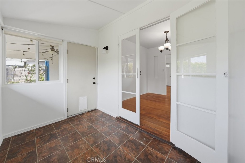 926 W Palm