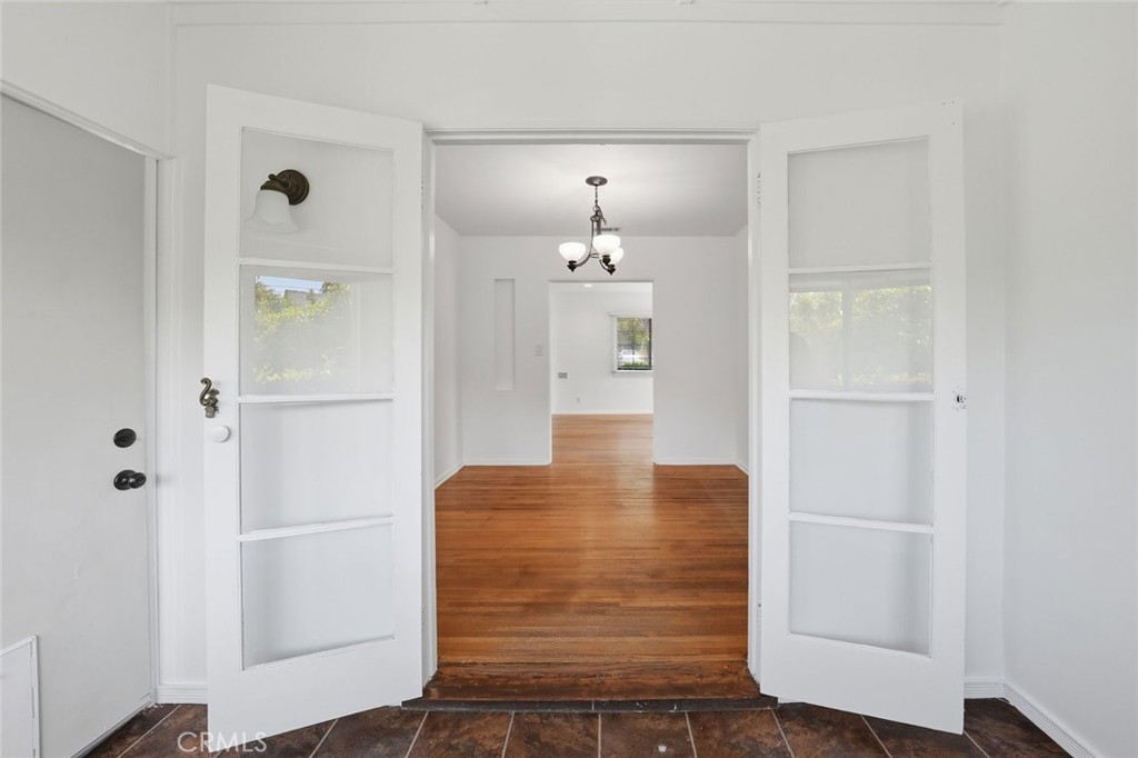 926 W Palm