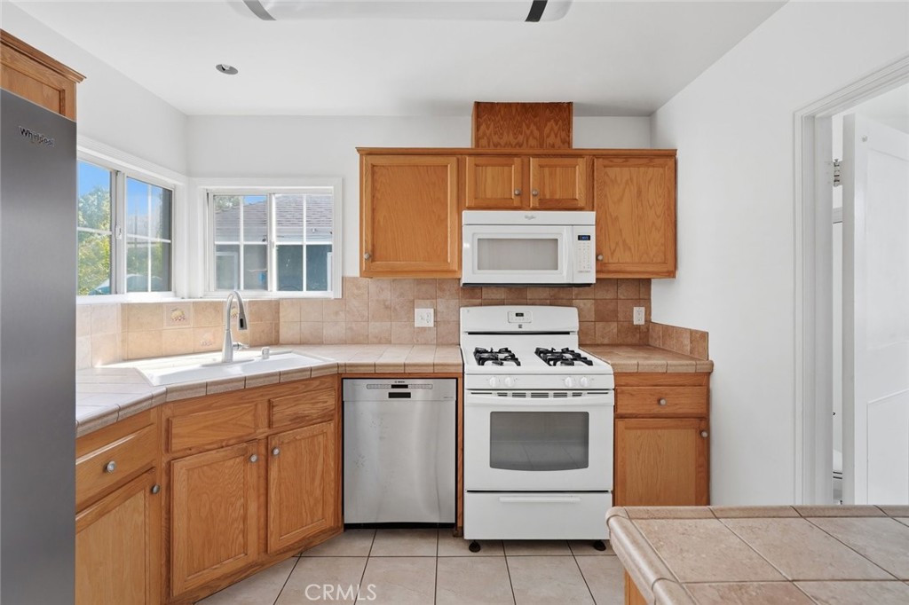 926 W Palm