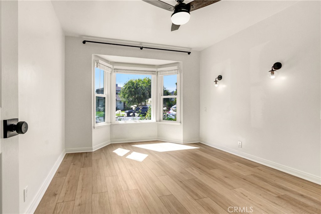 351 W Elm Street