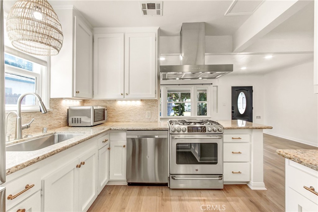 351 W Elm Street