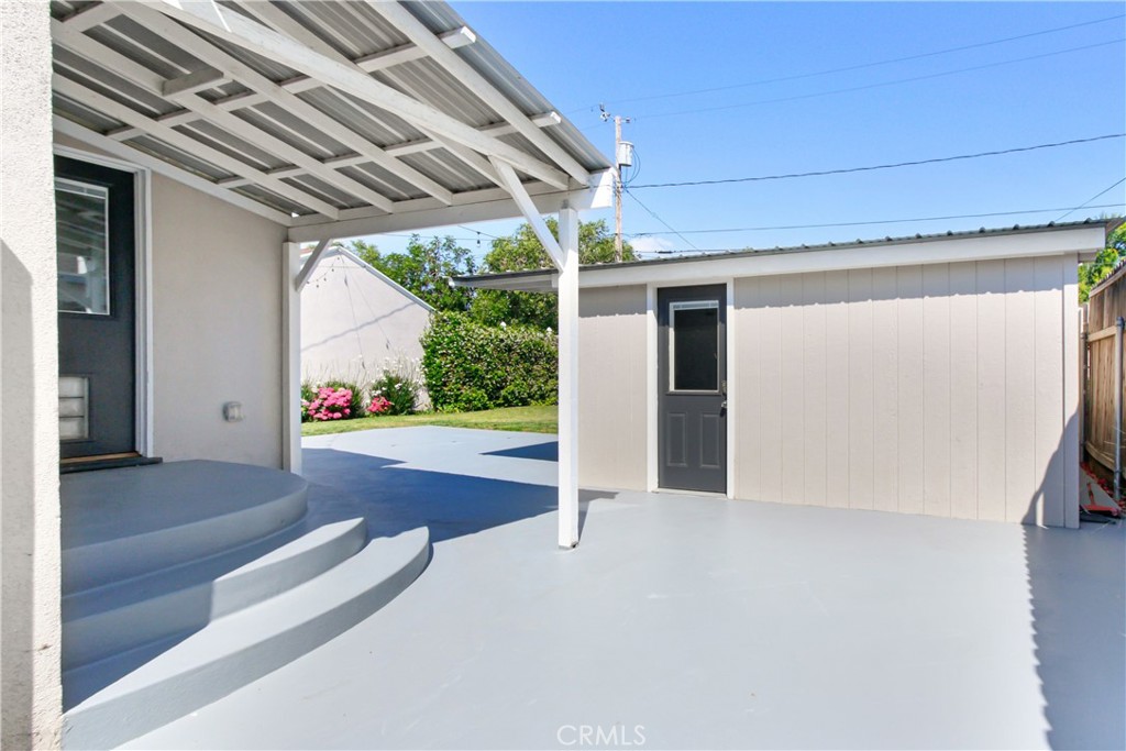 351 W Elm Street
