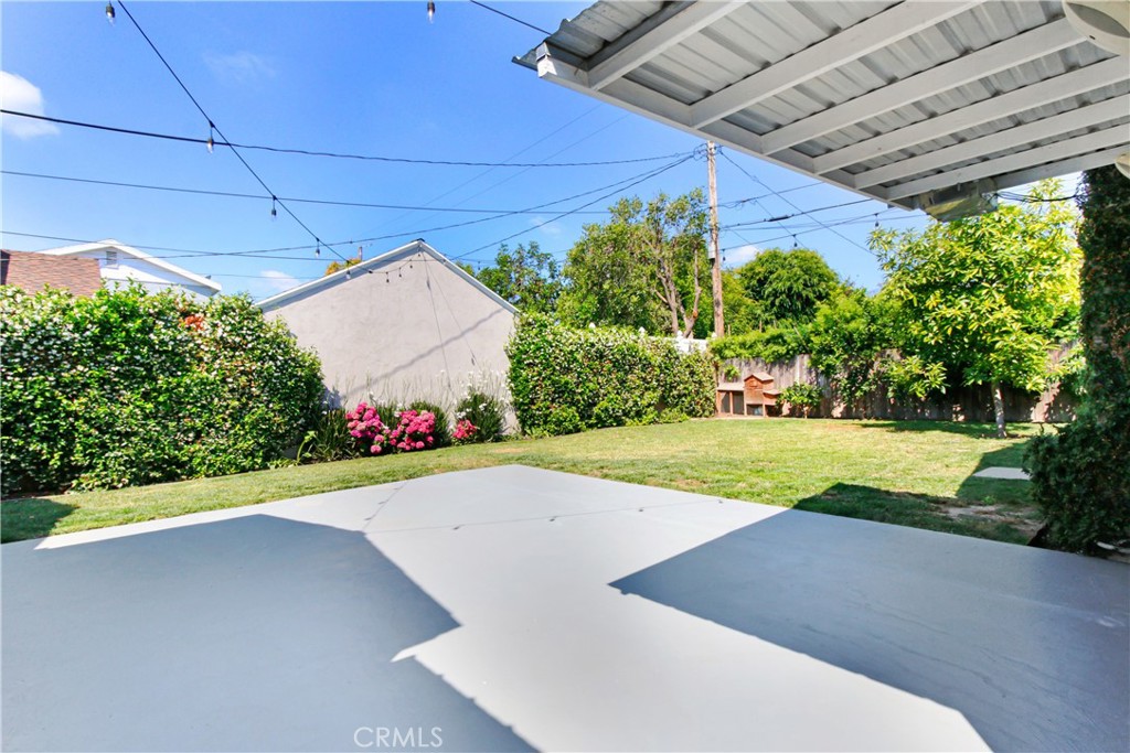 351 W Elm Street