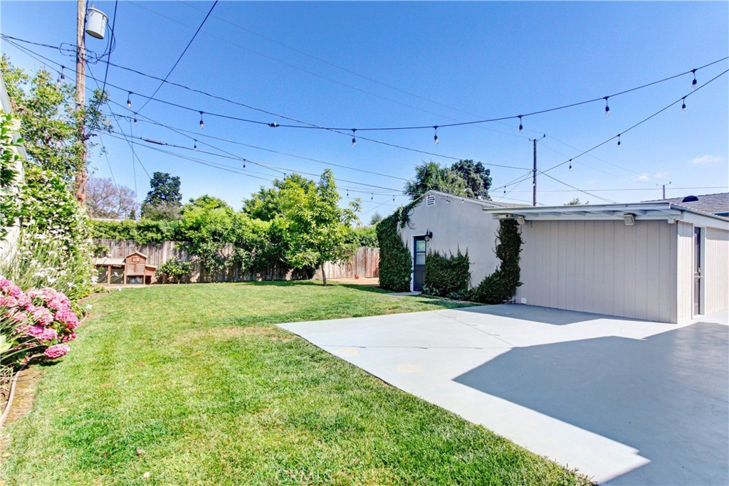 351 W Elm Street