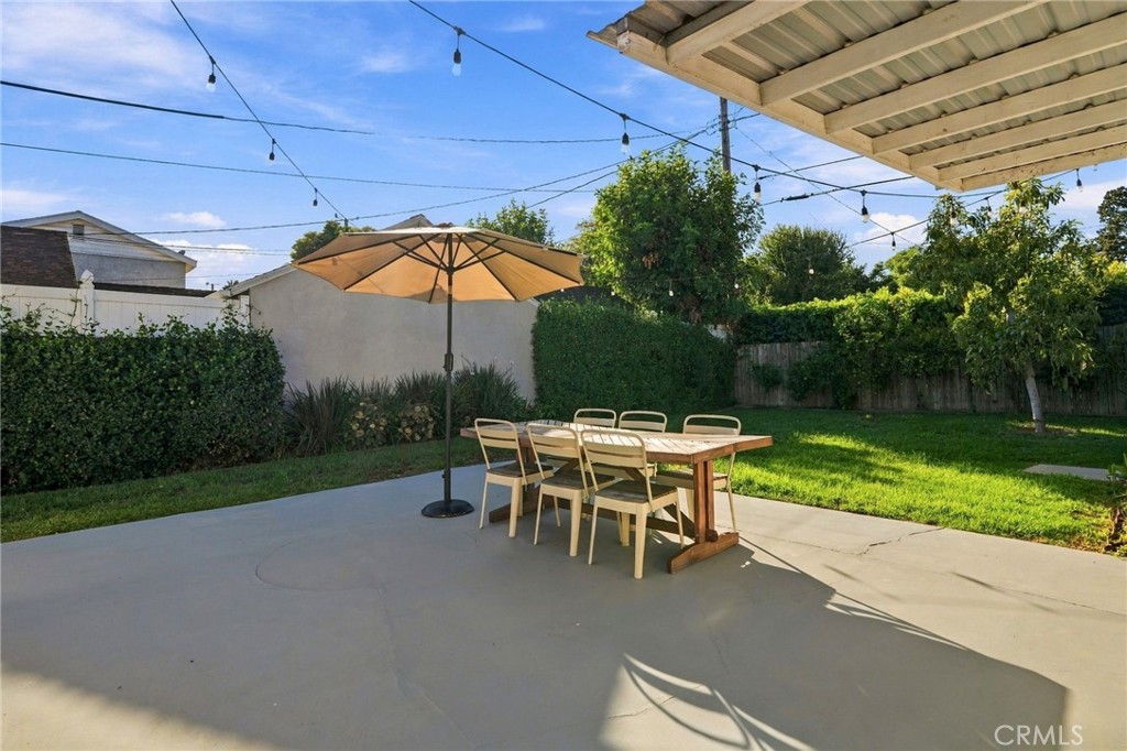 351 W Elm Avenue