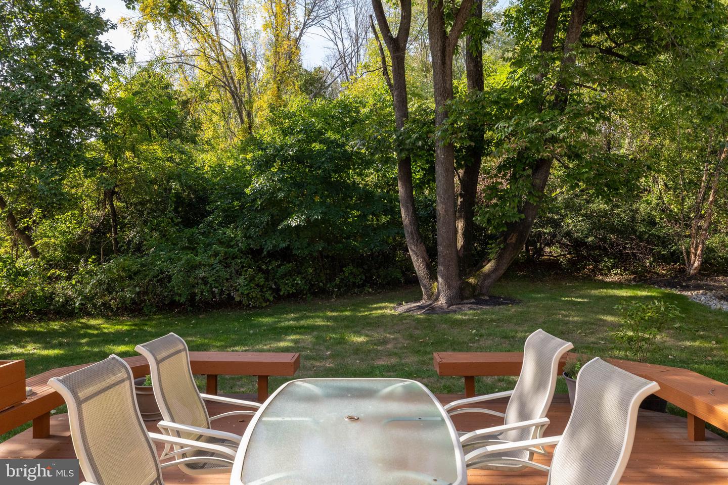 1263 Woodsview Dr