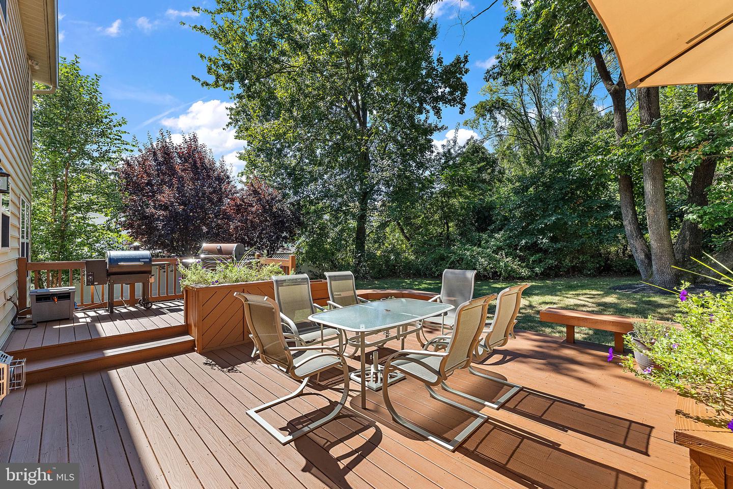 1263 Woodsview Dr