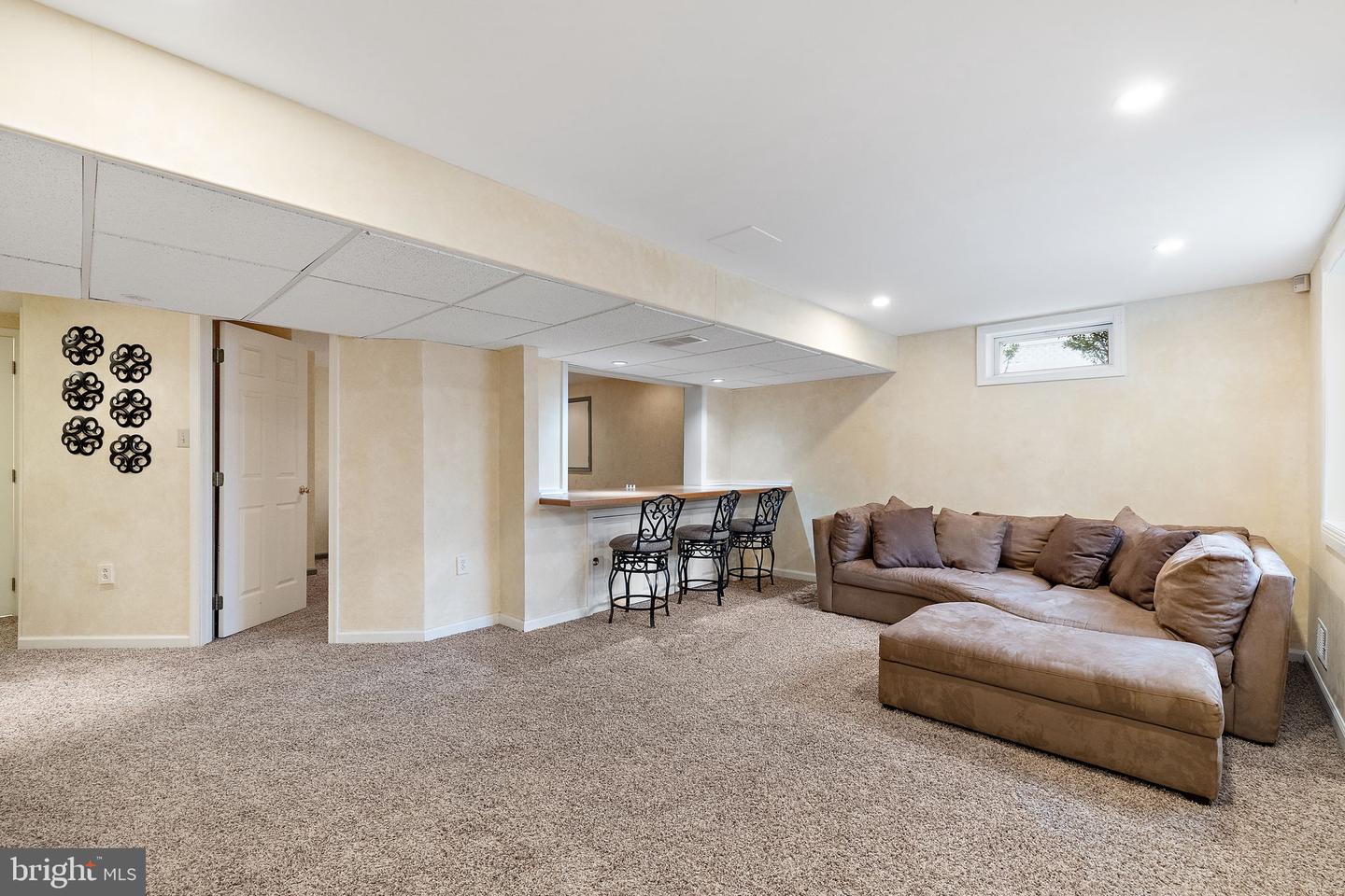 1263 Woodsview Dr