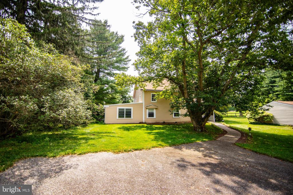 363 Valleybrook Rd