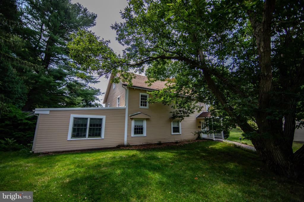 363 Valleybrook Rd