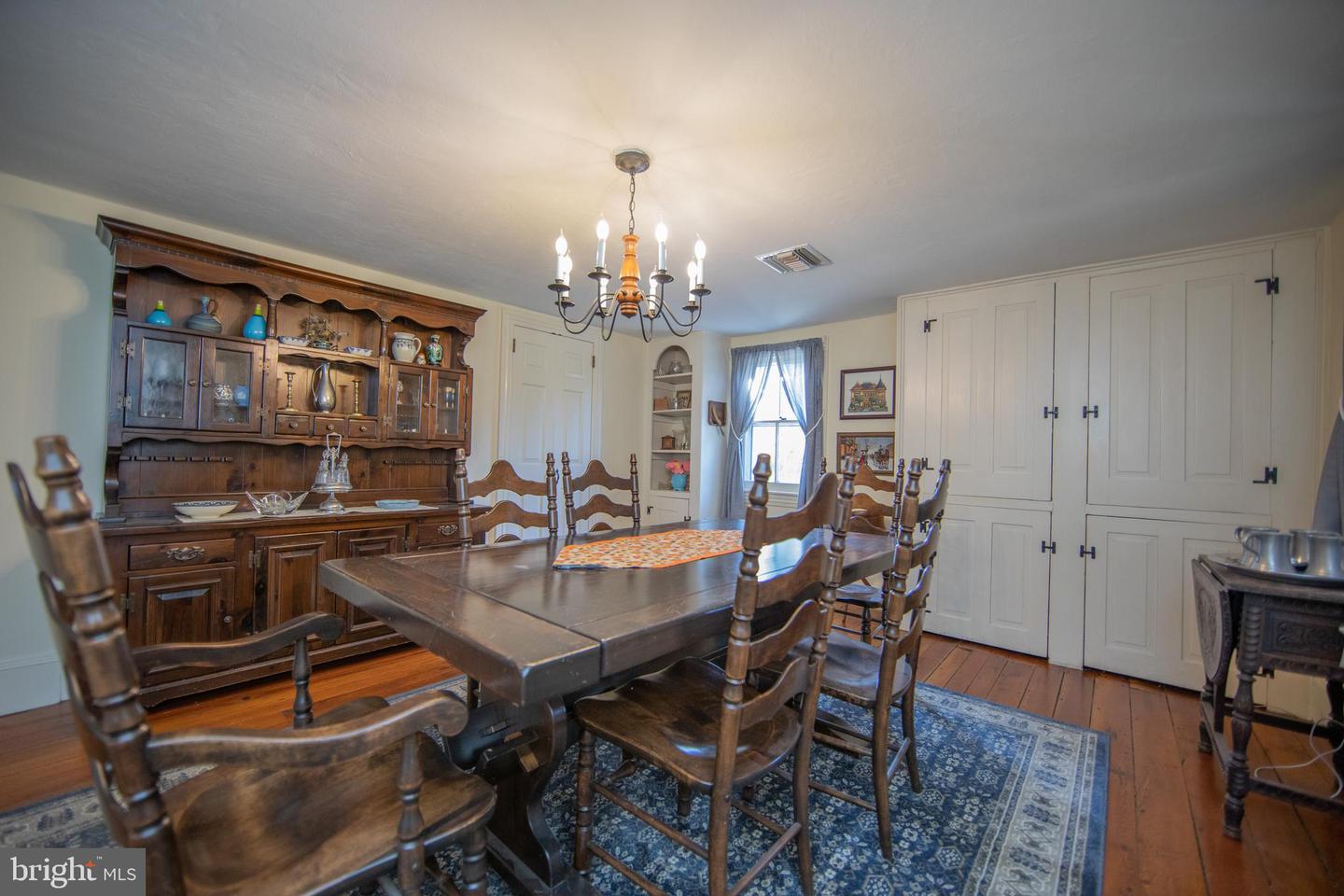 363 Valleybrook Rd