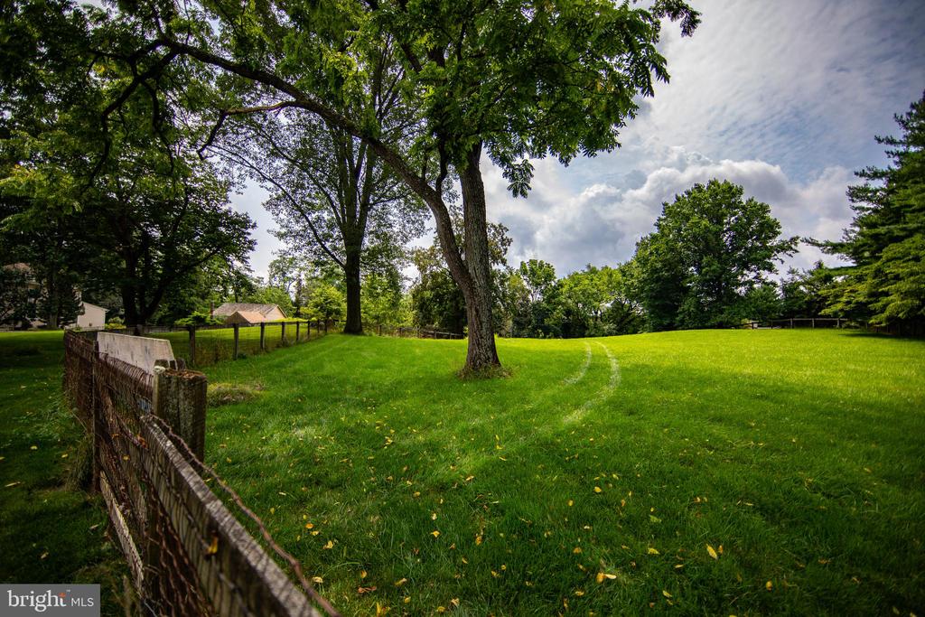 363 Valleybrook Rd