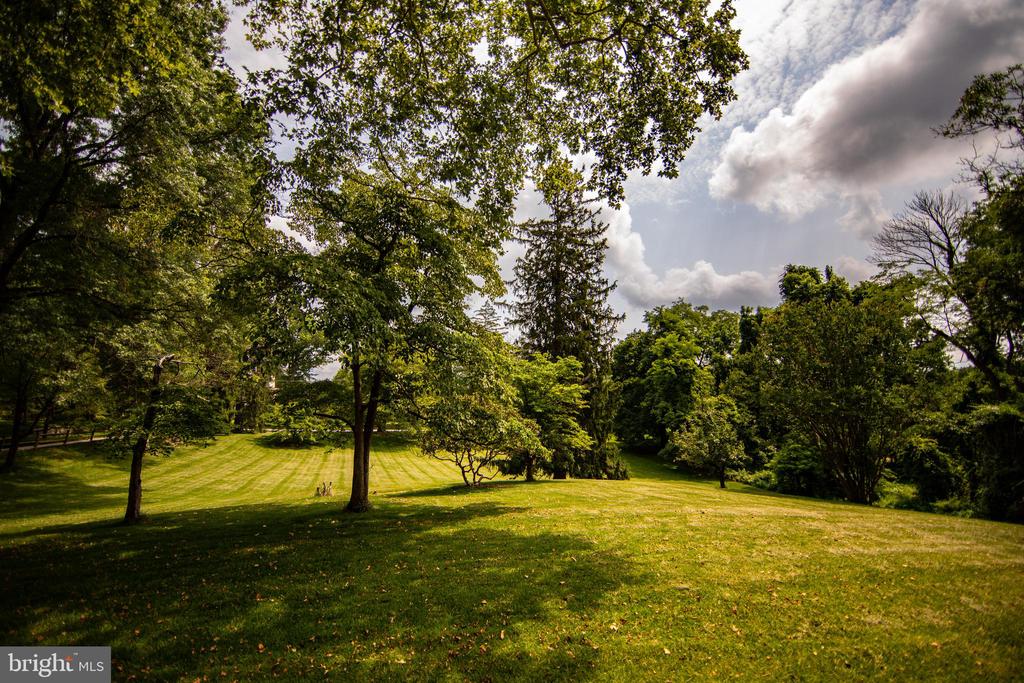 363 Valleybrook Rd