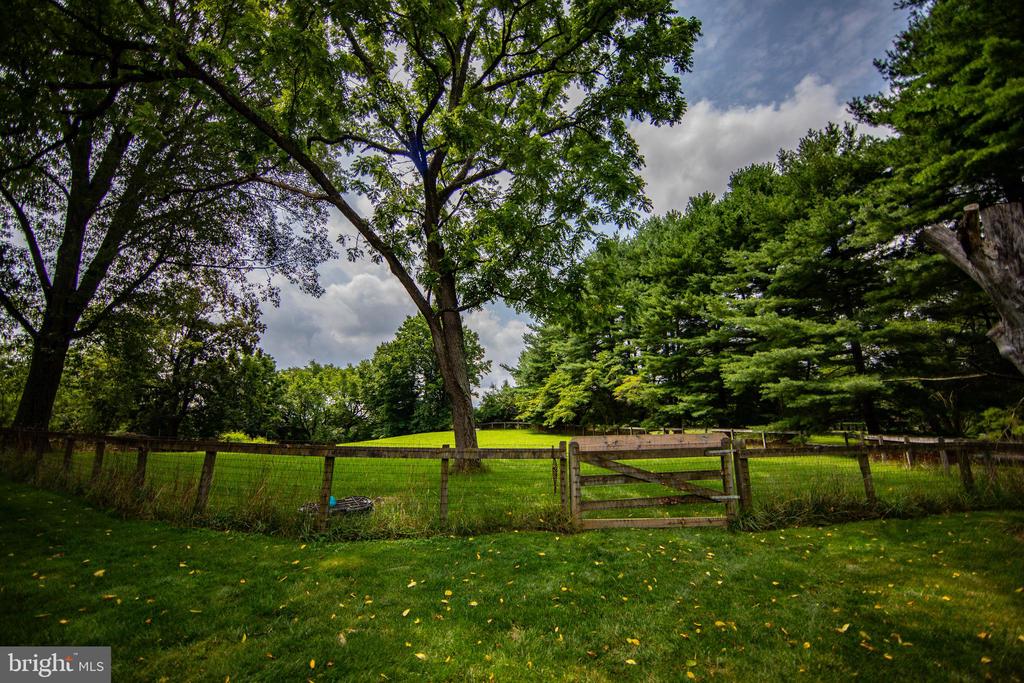 363 Valleybrook Rd