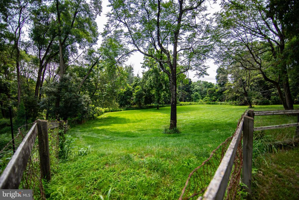 363 Valleybrook Rd