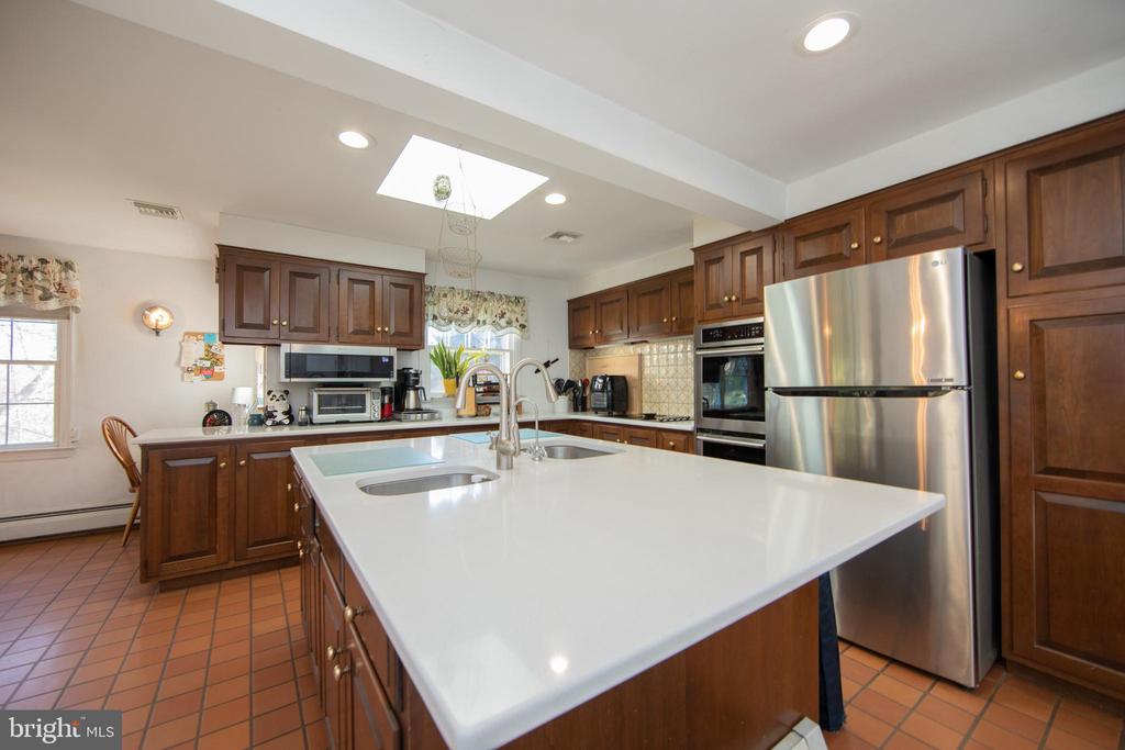363 Valleybrook Rd