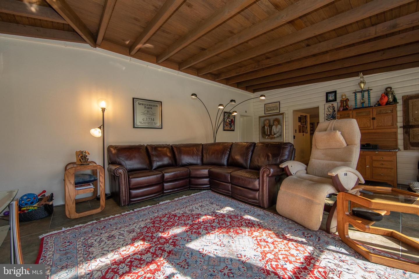 363 Valleybrook Rd