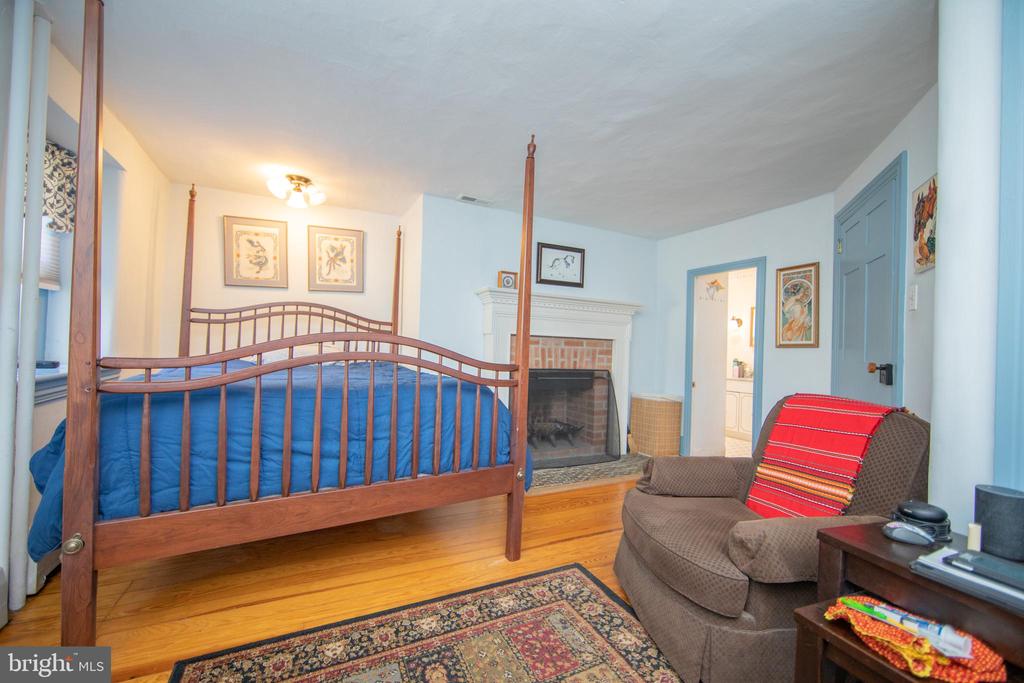 363 Valleybrook Rd