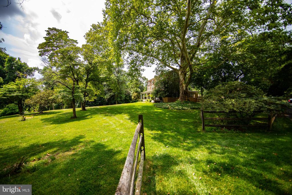 363 Valleybrook Rd