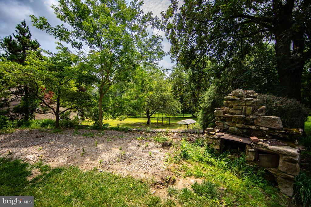 363 Valleybrook Rd