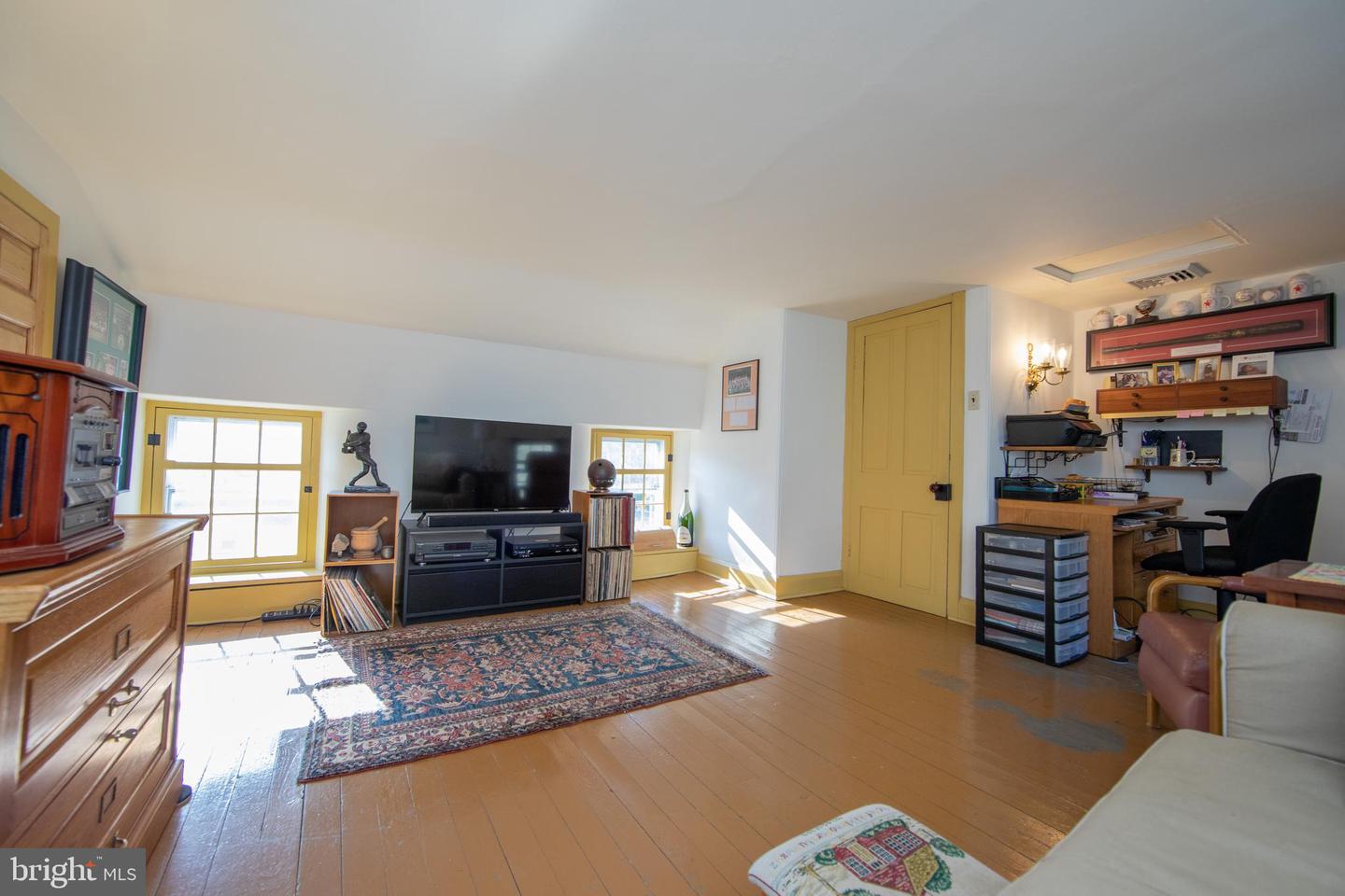 363 Valleybrook Rd
