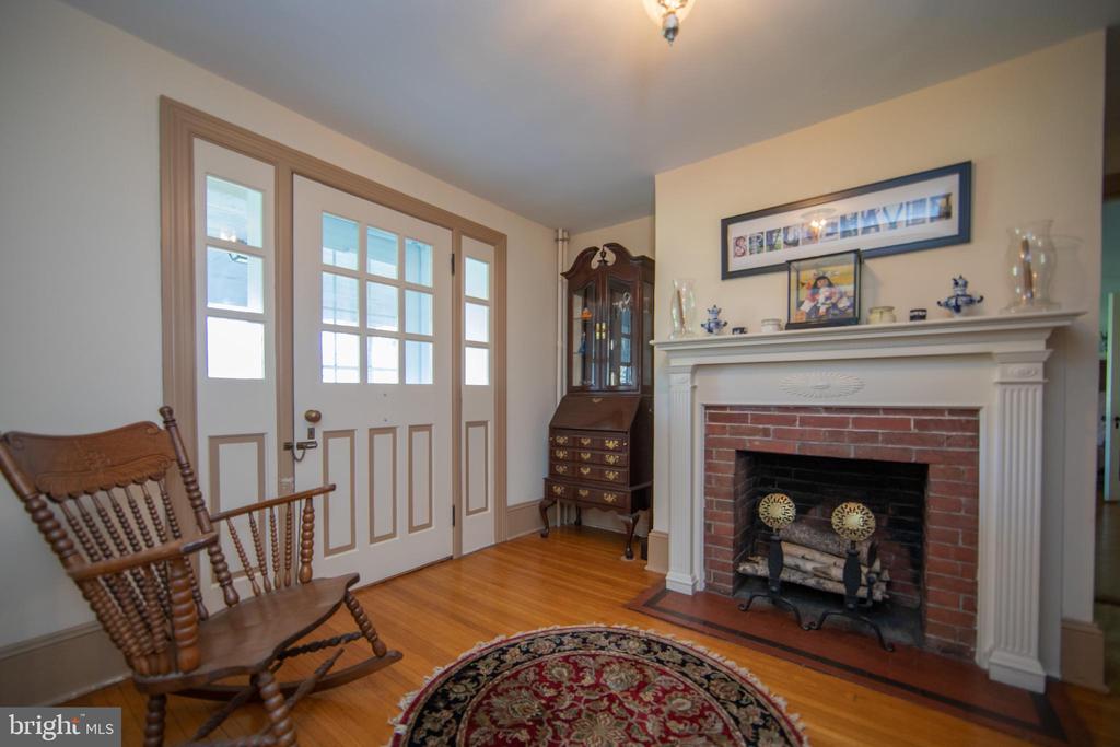 363 Valleybrook Rd