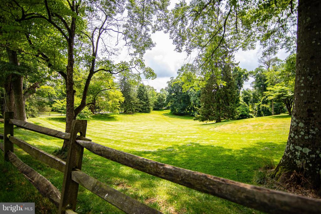 363 Valleybrook Rd