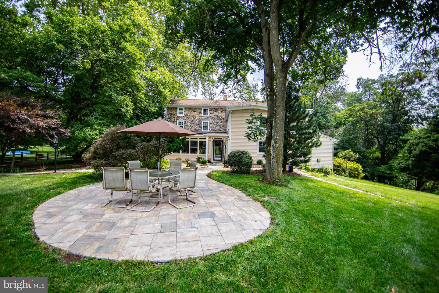 363 Valleybrook Rd