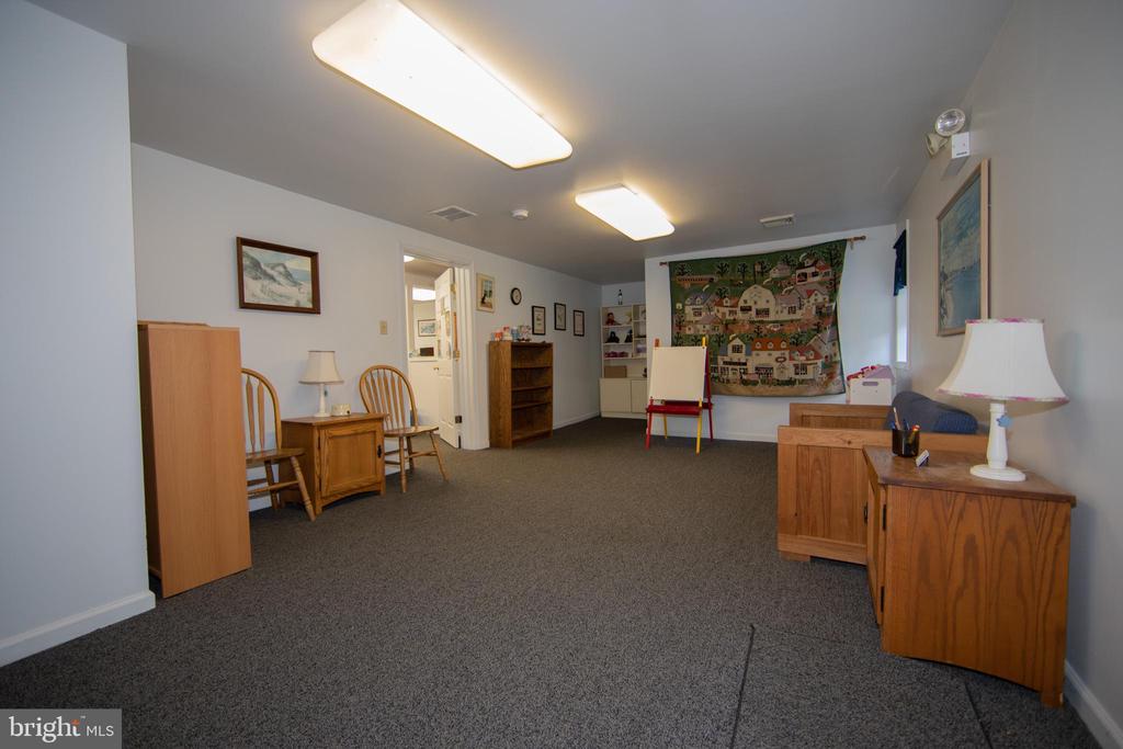 363 Valleybrook Rd