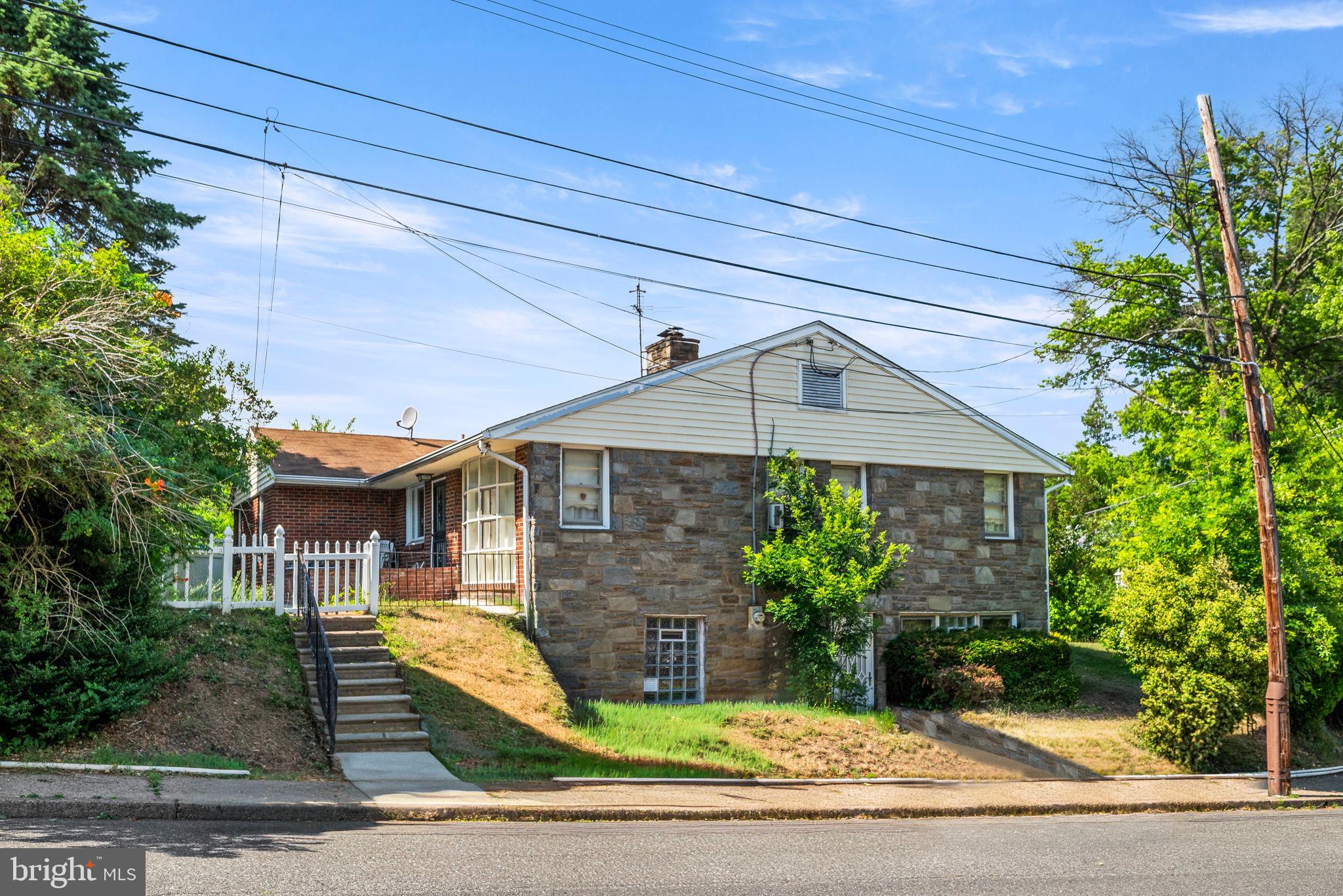 654 Parkview Blvd