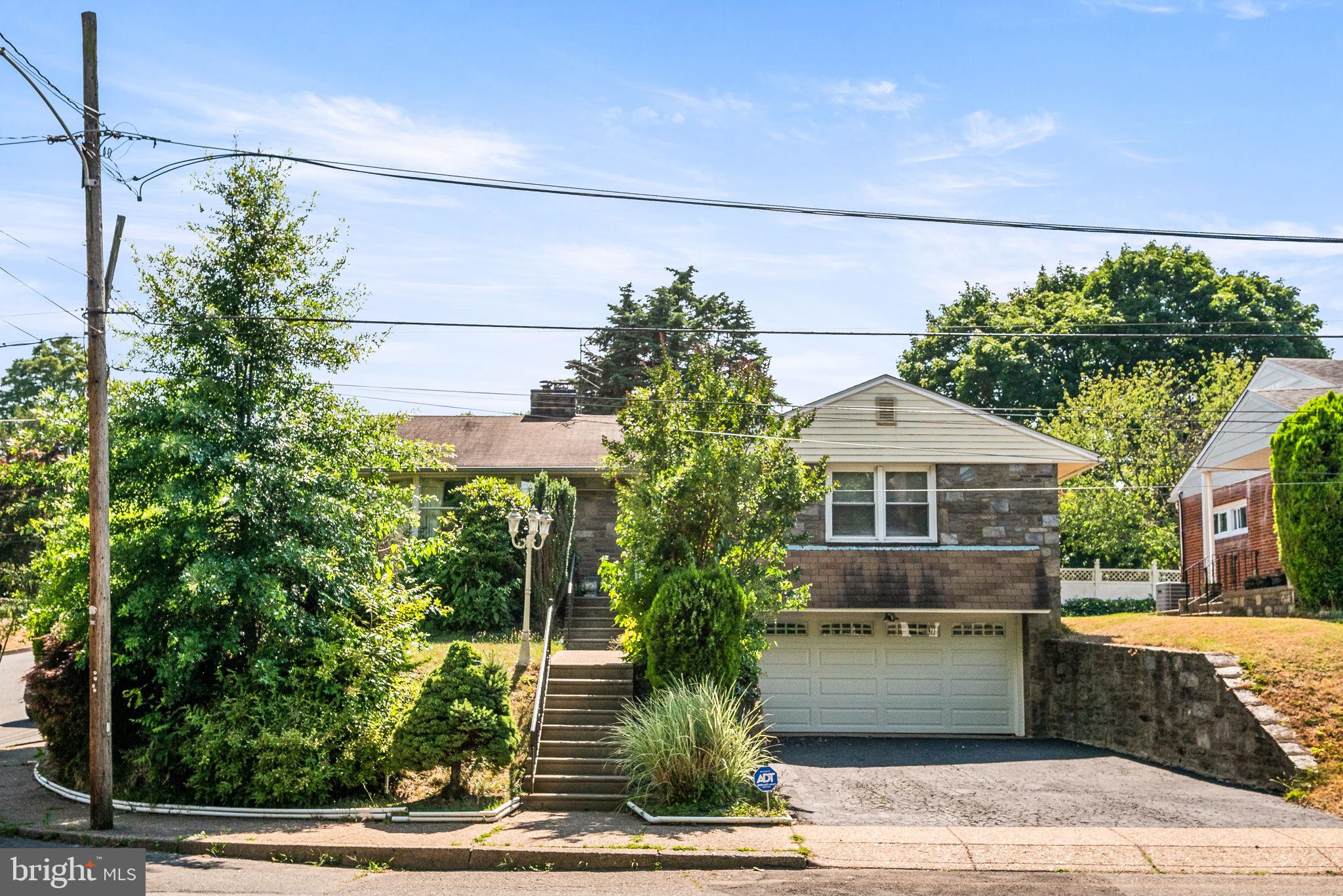 654 Parkview Blvd
