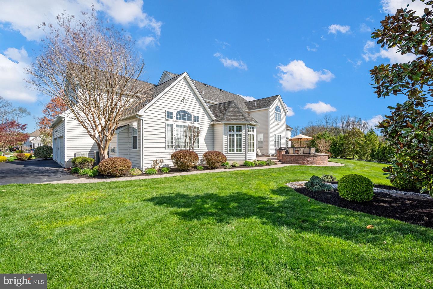 3214 Logan Ln