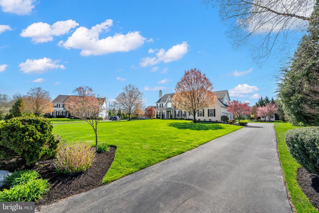 3214 Logan Ln