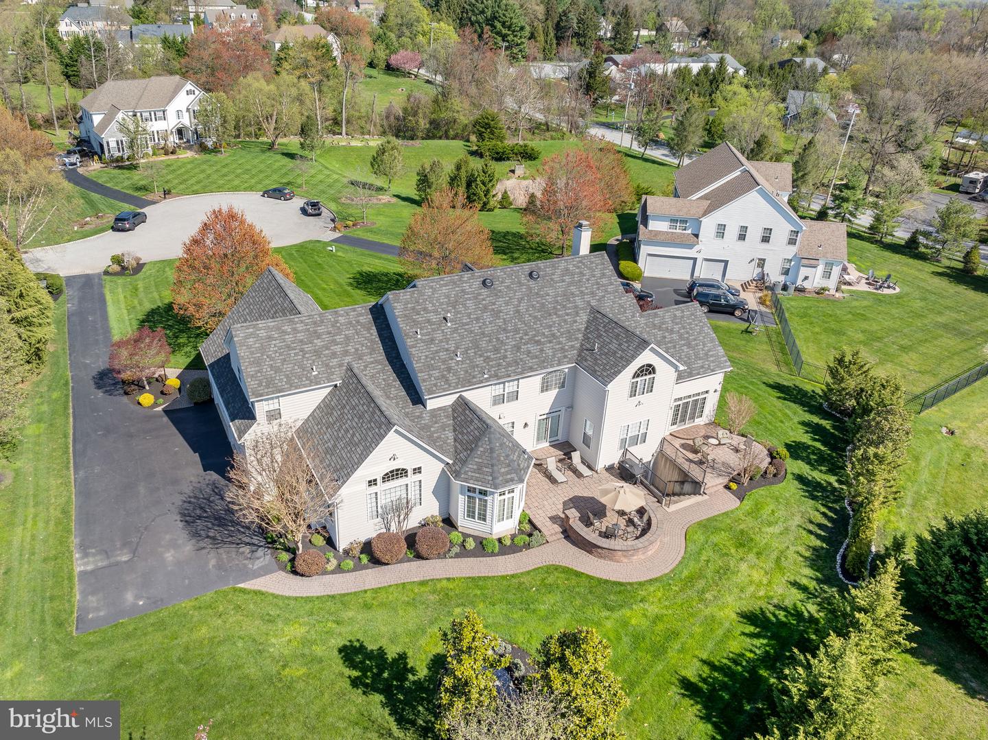 3214 Logan Ln