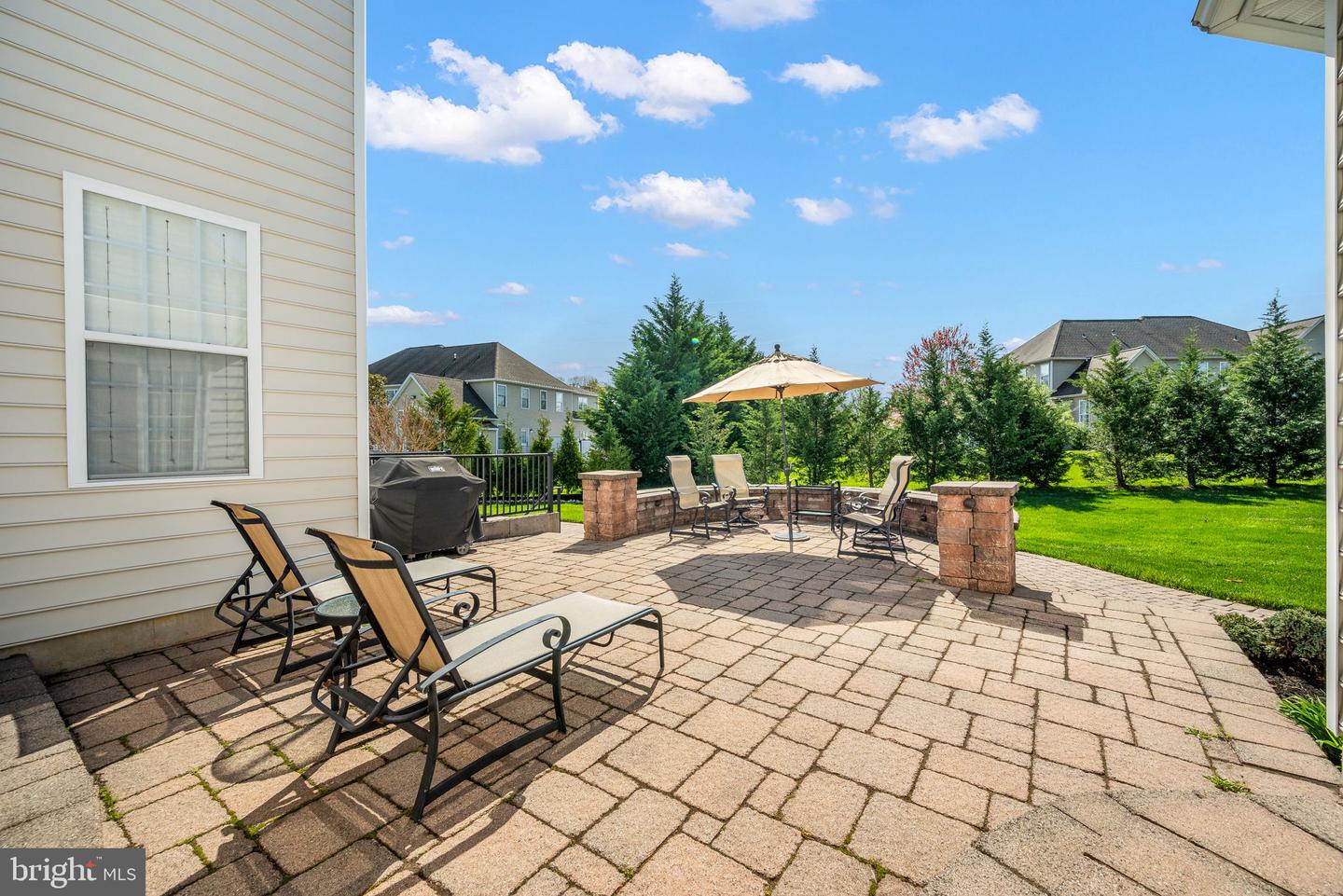 3214 Logan Ln