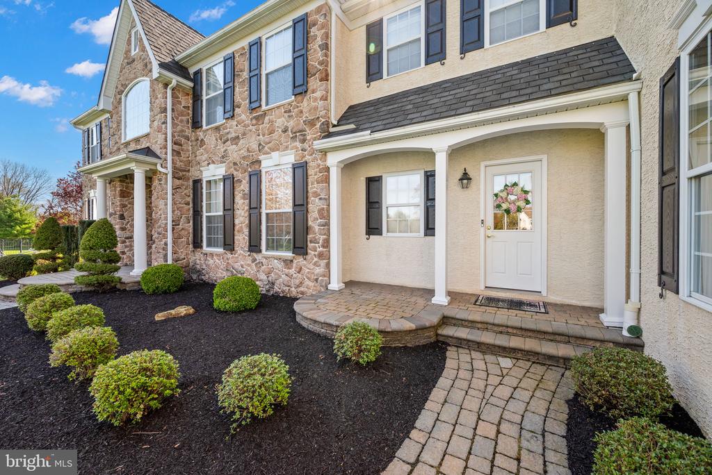 3214 Logan Ln