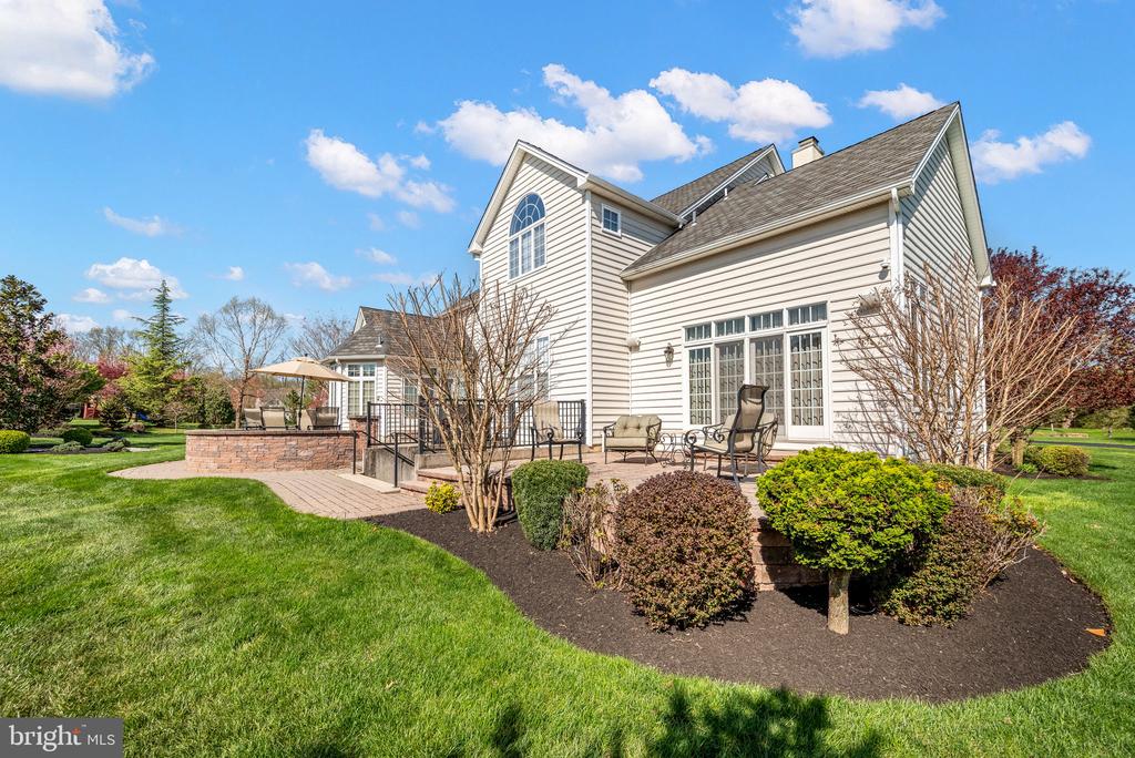 3214 Logan Ln