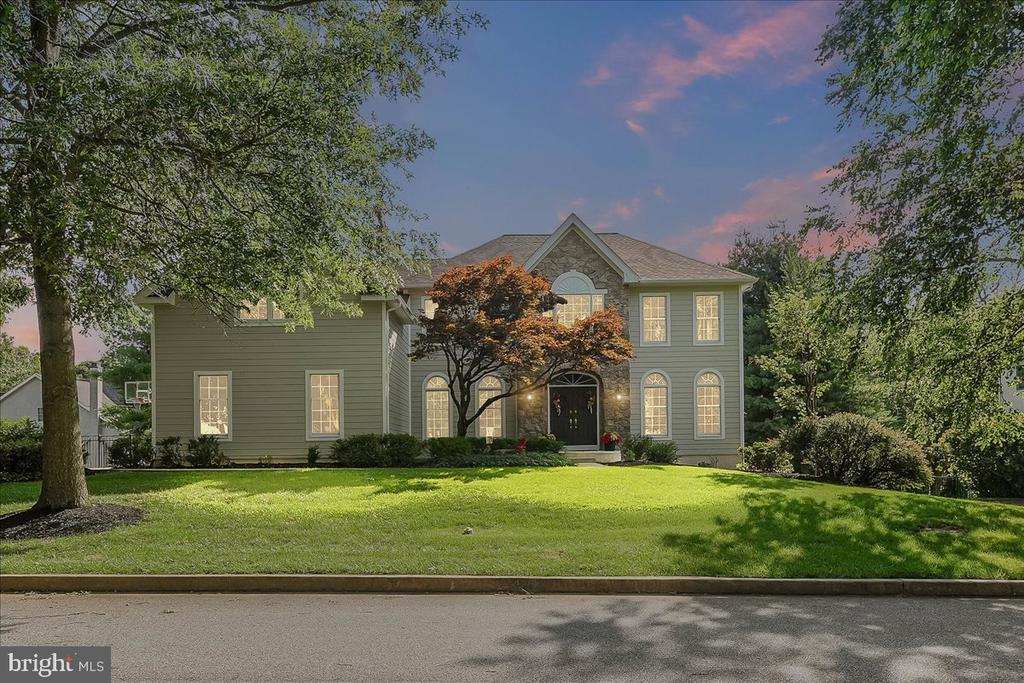 4 William Howard Dr