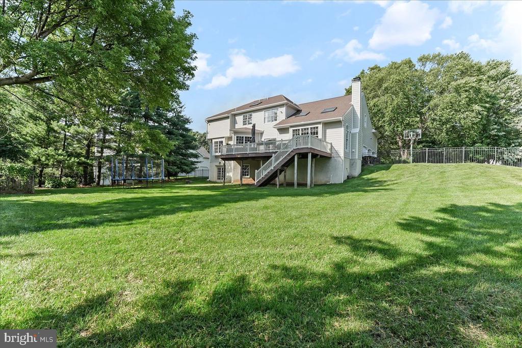 4 William Howard Dr