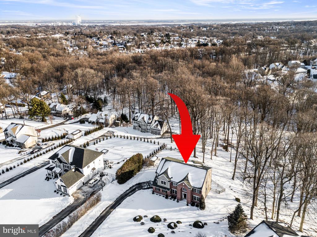 3245 SARUM LANE