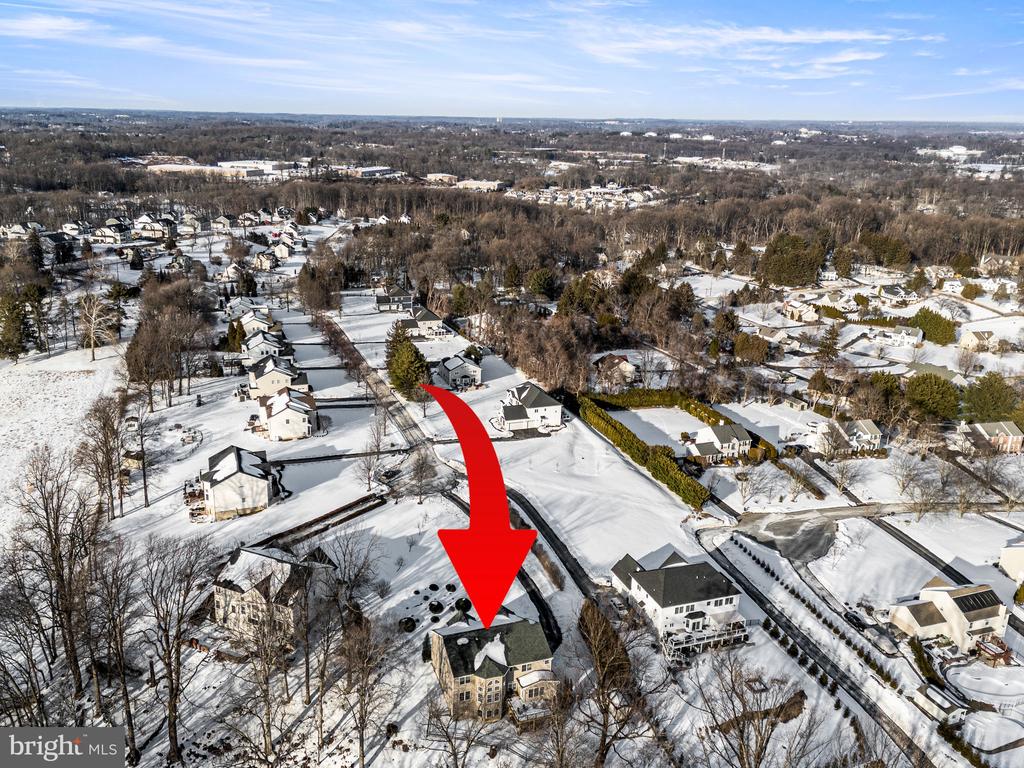 3245 SARUM LANE