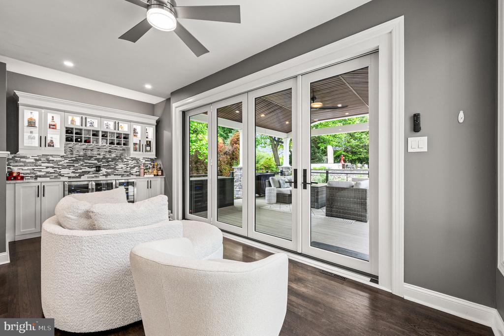 3219 SARUM FARM LANE