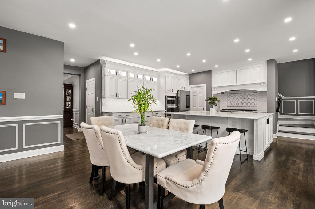 3219 SARUM FARM LANE