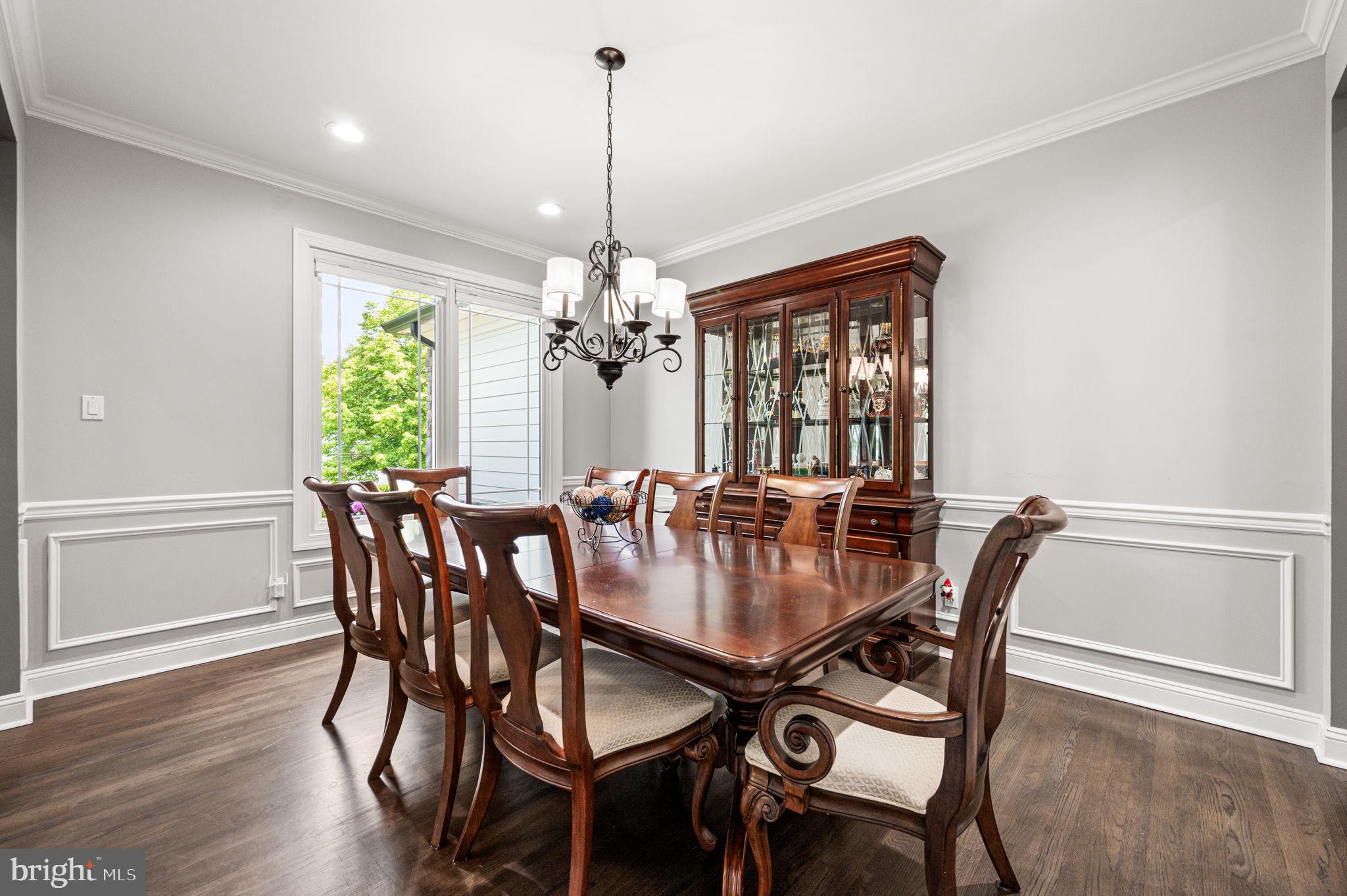 3219 SARUM FARM LANE
