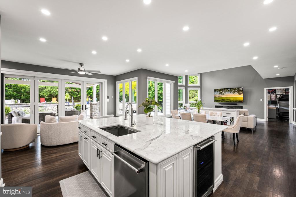 3219 SARUM FARM LANE