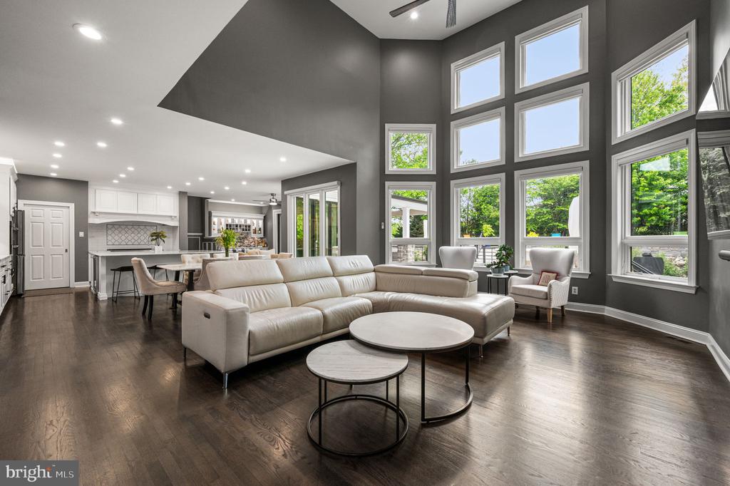 3219 SARUM FARM LANE