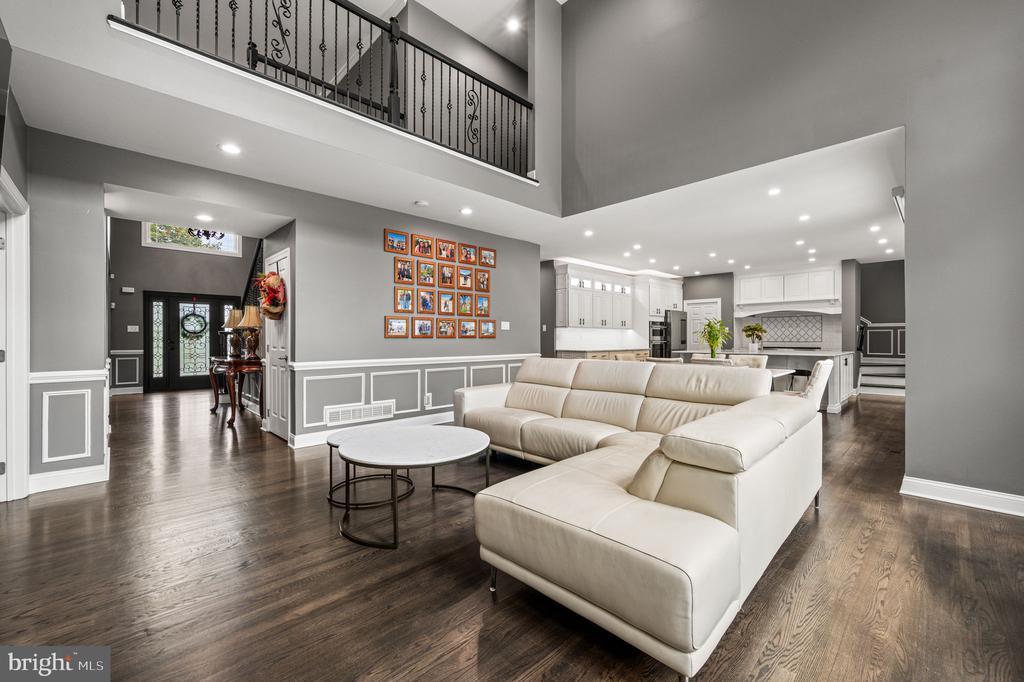3219 SARUM FARM LANE